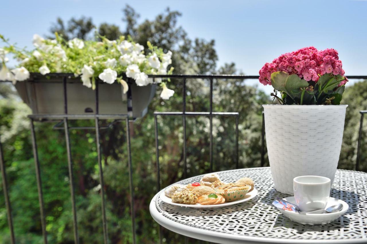 Insula House Bed & Breakfast Ercolano Bagian luar foto
